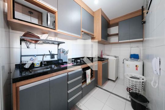 Sala/Cozinha de apartamento para alugar com 2 quartos, 37m² em Cidade Antônio Estêvão de Carvalho, São Paulo