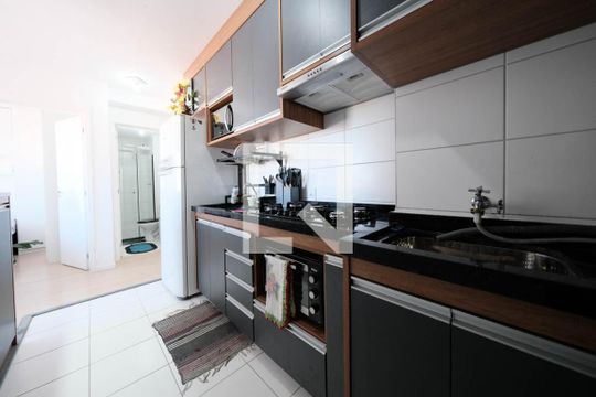 Sala/Cozinha de apartamento para alugar com 2 quartos, 37m² em Cidade Antônio Estêvão de Carvalho, São Paulo