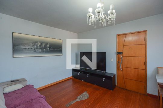 Sala de apartamento para alugar com 2 quartos, 68m² em Jardim Regis, São Paulo