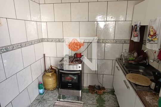 Cozinha de casa à venda com 2 quartos, 95m² em Partenon, Porto Alegre