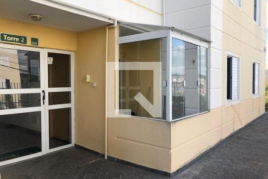 Área comum de apartamento para alugar com 2 quartos, 45m² em Jardim Isis, Cotia