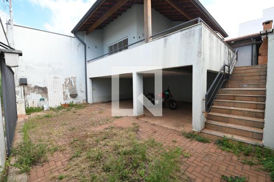 Garagem de casa à venda com 4 quartos, 234m² em Parque das Universidades, Campinas