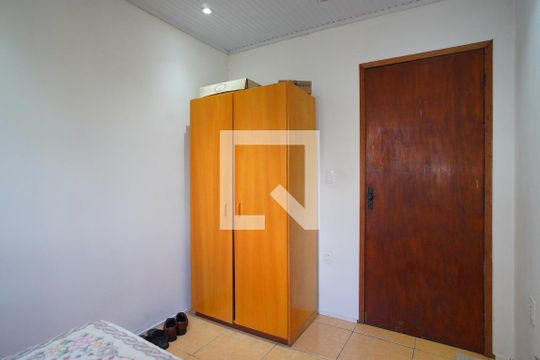 Quarto 2 de casa à venda com 4 quartos, 190m² em Jardim Carvalho, Porto Alegre