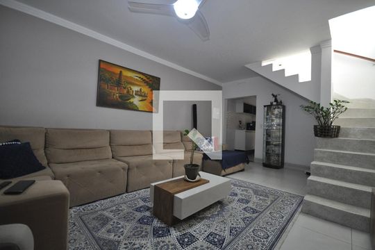 Sala de casa à venda com 3 quartos, 150m² em Vila Constança, São Paulo