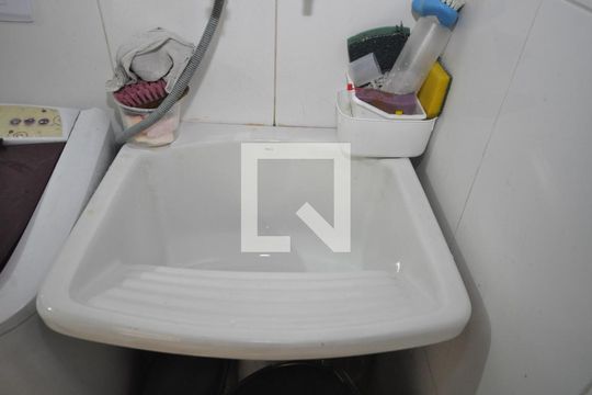 Área de serviço de casa à venda com 3 quartos, 150m² em Vila Constança, São Paulo
