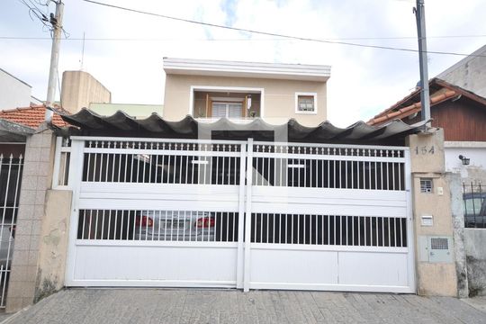 Fachada de casa à venda com 3 quartos, 150m² em Vila Constança, São Paulo