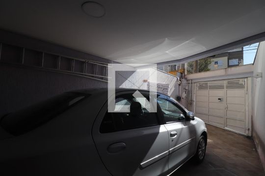 Garagem de casa à venda com 3 quartos, 90m² em Parque Oratório, Santo André