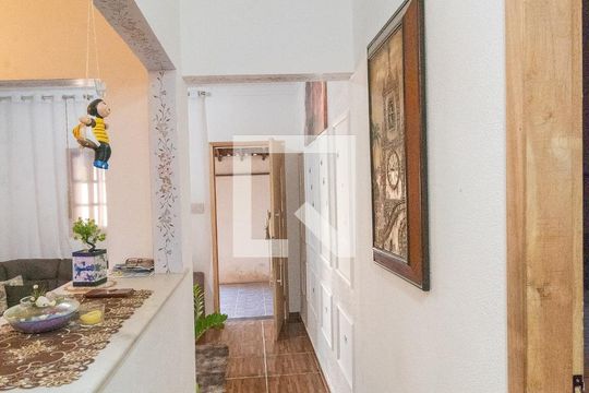 Sala de casa à venda com 2 quartos, 250m² em Jardim Garcia, Campinas
