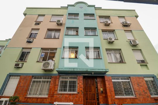Fachada de apartamento à venda com 2 quartos, 60m² em Sarandi, Porto Alegre