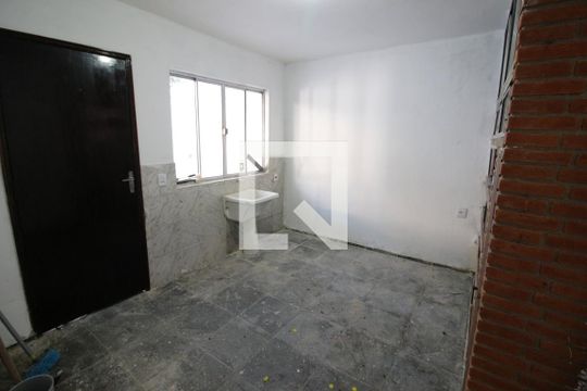 Área de Serviço de casa à venda com 2 quartos, 300m² em Centro, Osasco