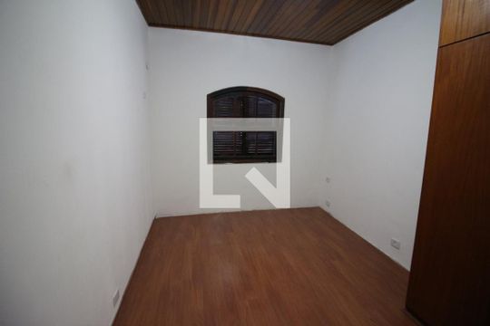 Quarto 2 de casa à venda com 2 quartos, 300m² em Centro, Osasco