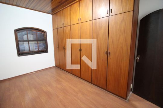Quarto 1 de casa à venda com 2 quartos, 300m² em Centro, Osasco