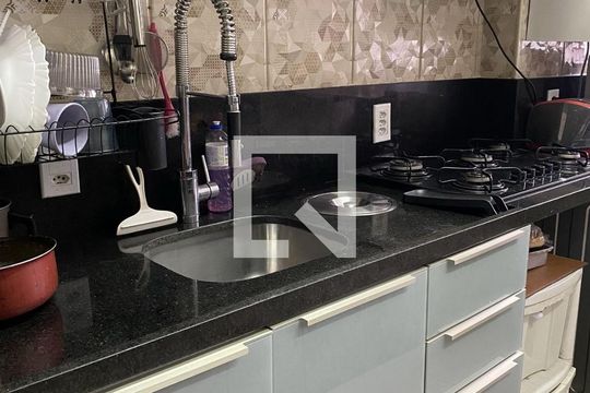 Cozinha de apartamento à venda com 2 quartos, 52m² em Taquara, Rio de Janeiro