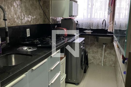 Cozinha de apartamento à venda com 2 quartos, 52m² em Taquara, Rio de Janeiro
