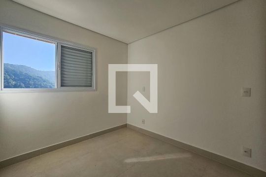 Quarto de apartamento para alugar com 2 quartos, 67m² em Jardim das Conchas, Guarujá