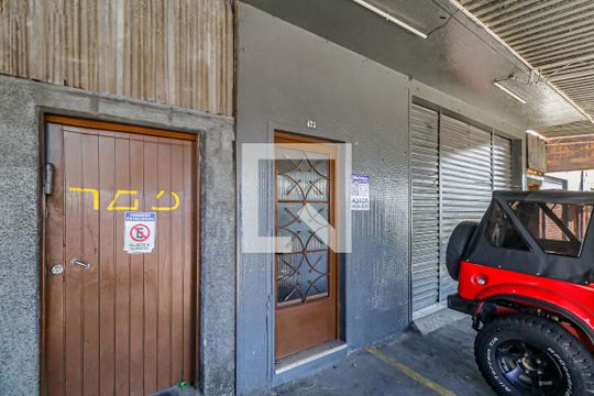 Fachada Plaquinha de apartamento para alugar com 1 quarto, 40m² em Butantã, São Paulo