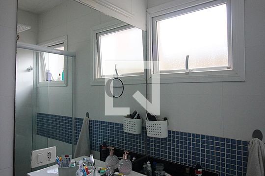 Banheiro Social de casa à venda com 3 quartos, 200m² em Centro, São Bernardo do Campo