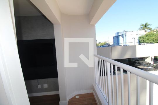 Varanda de casa à venda com 2 quartos, 43m² em Vila Guaca, São Paulo