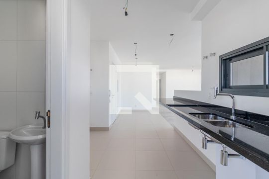 Cozinha de apartamento à venda com 4 quartos, 195m² em Sumarezinho, São Paulo