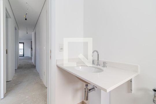 Banheiro Social de apartamento à venda com 4 quartos, 195m² em Sumarezinho, São Paulo