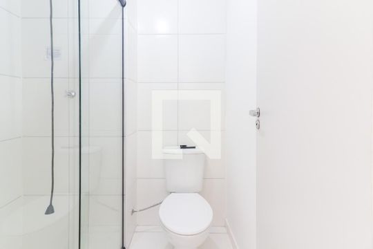 Banheiro de apartamento para alugar com 2 quartos, 37m² em Jaguaré, São Paulo
