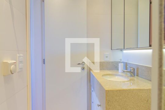 Banheiro da Suíte 2 de apartamento à venda com 3 quartos, 103m² em Marechal Rondon, Canoas