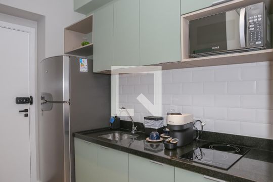 Cozinha de apartamento à venda com 1 quarto, 24m² em Perdizes, São Paulo