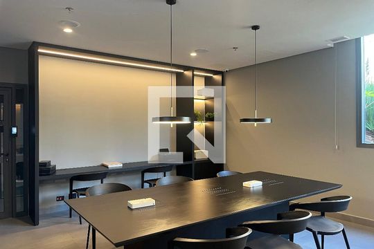 Área comum de kitnet/studio para alugar com 1 quarto, 28m² em Pompeia, São Paulo