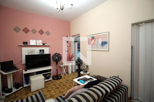 Casa à venda com 2 quartos, 111m² em Brás de Pina, Rio de Janeiro
