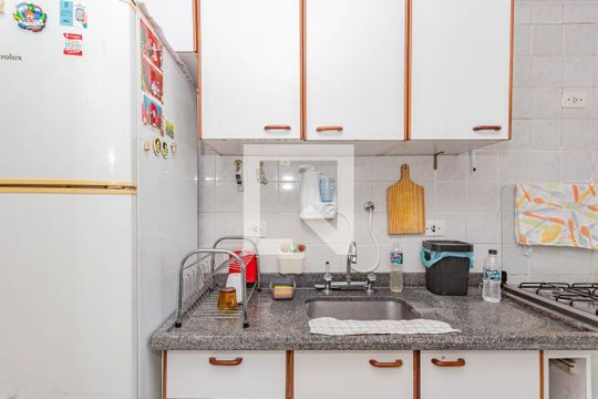 Cozinha de apartamento à venda com 3 quartos, 73m² em Jardim Celeste, São Paulo