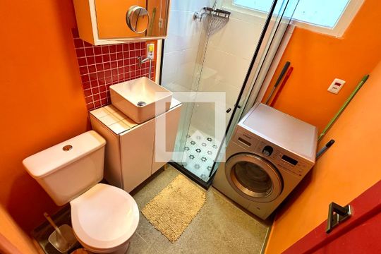 Banheiro de apartamento para alugar com 1 quarto, 20m² em Copacabana, Rio de Janeiro