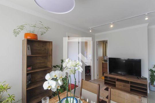 Apartamento para alugar com 2 quartos, 38m² em Vila Ema, São Paulo