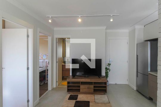 Sala de apartamento para alugar com 2 quartos, 38m² em Vila Ema, São Paulo
