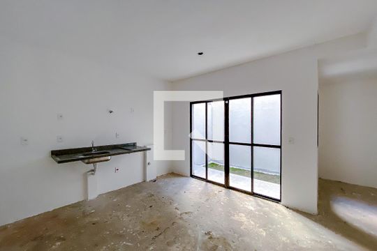 Sala/Cozinha de kitnet/studio para alugar com 1 quarto, 38m² em Quarta Parada, São Paulo