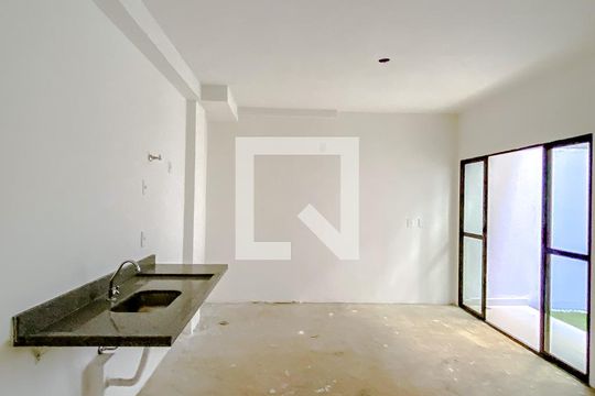 Cozinha de kitnet/studio para alugar com 1 quarto, 64m² em Quarta Parada, São Paulo