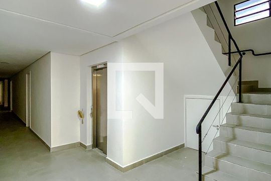 Área comum de kitnet/studio à venda com 1 quarto, 44m² em Quarta Parada, São Paulo