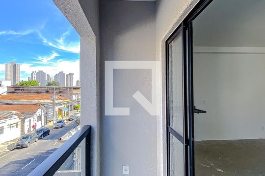 Varanda de kitnet/studio para alugar com 1 quarto, 45m² em Quarta Parada, São Paulo