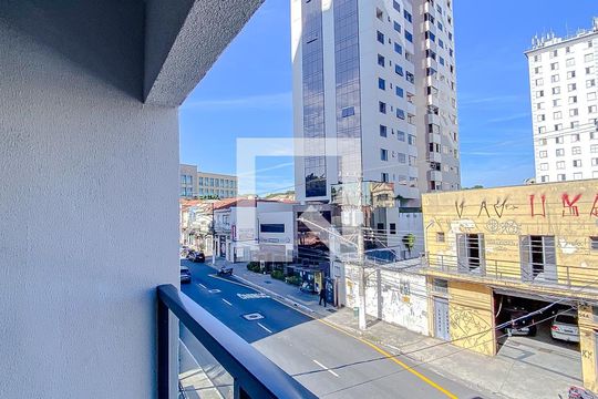 Varanda de kitnet/studio para alugar com 1 quarto, 45m² em Quarta Parada, São Paulo