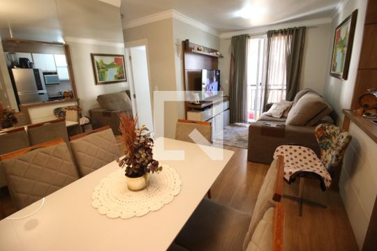 Apartamento para alugar com 2 quartos, 55m² em Padroeira, Osasco