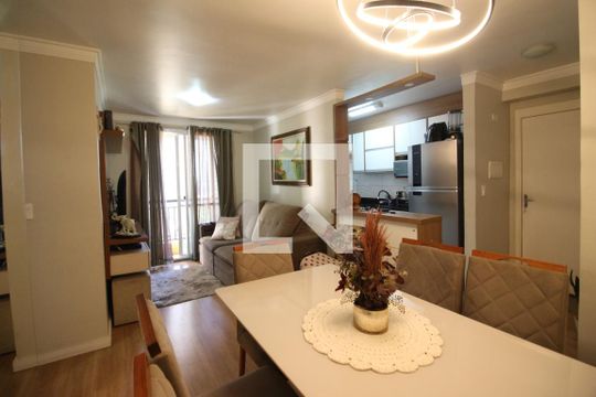 Sala de apartamento para alugar com 2 quartos, 55m² em Padroeira, Osasco