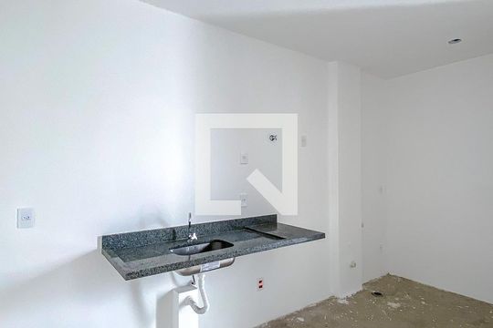 Cozinha de kitnet/studio para alugar com 1 quarto, 41m² em Quarta Parada, São Paulo