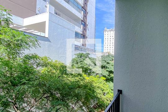 Varanda de kitnet/studio para alugar com 1 quarto, 61m² em Quarta Parada, São Paulo