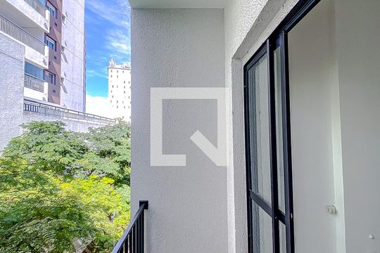 Varanda de kitnet/studio para alugar com 1 quarto, 61m² em Quarta Parada, São Paulo