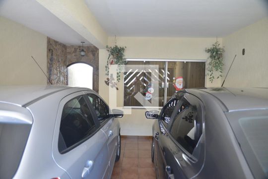 Garagem de casa à venda com 3 quartos, 216m² em Parque Novo Oratório, Santo André