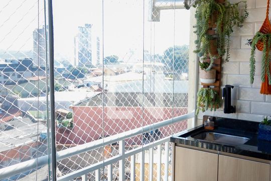 Sacada de apartamento para alugar com 2 quartos, 49m² em Quitaúna, Osasco