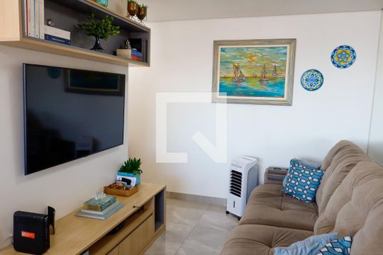 Sala de apartamento para alugar com 2 quartos, 49m² em Quitaúna, Osasco