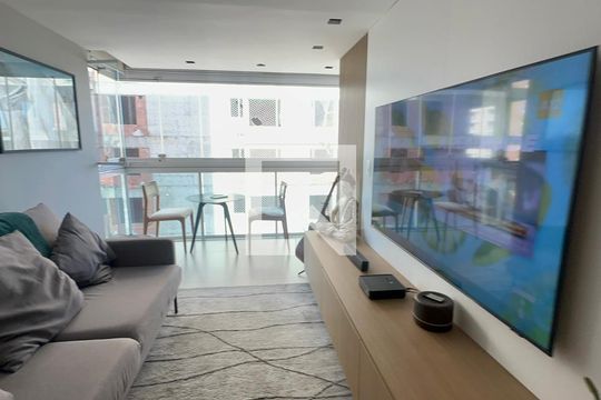 Sala de apartamento à venda com 2 quartos, 74m² em Empresarial 18 do Forte, Barueri