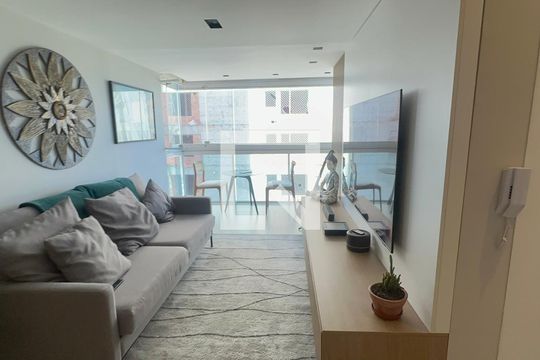 Apartamento para alugar com 2 quartos, 74m² em Empresarial 18 do Forte, Barueri