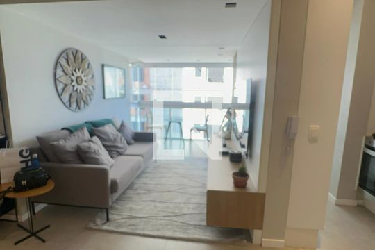 Sala de apartamento à venda com 2 quartos, 74m² em Empresarial 18 do Forte, Barueri