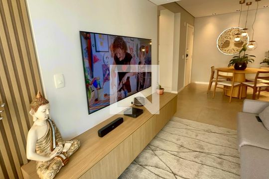 Sala de apartamento à venda com 2 quartos, 74m² em Empresarial 18 do Forte, Barueri